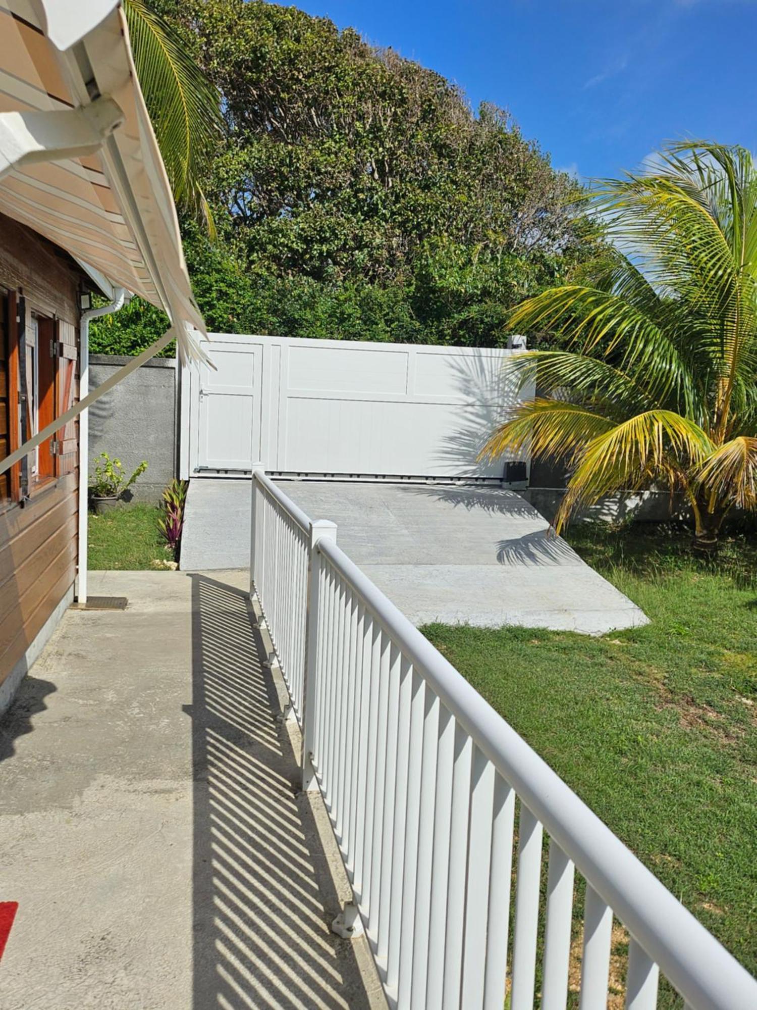 Bungalow Bo Sicrie Le Moule Exterior foto